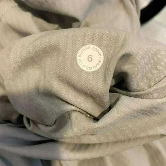 Lululemon Dance Studio Crop - Picture 6 of 10